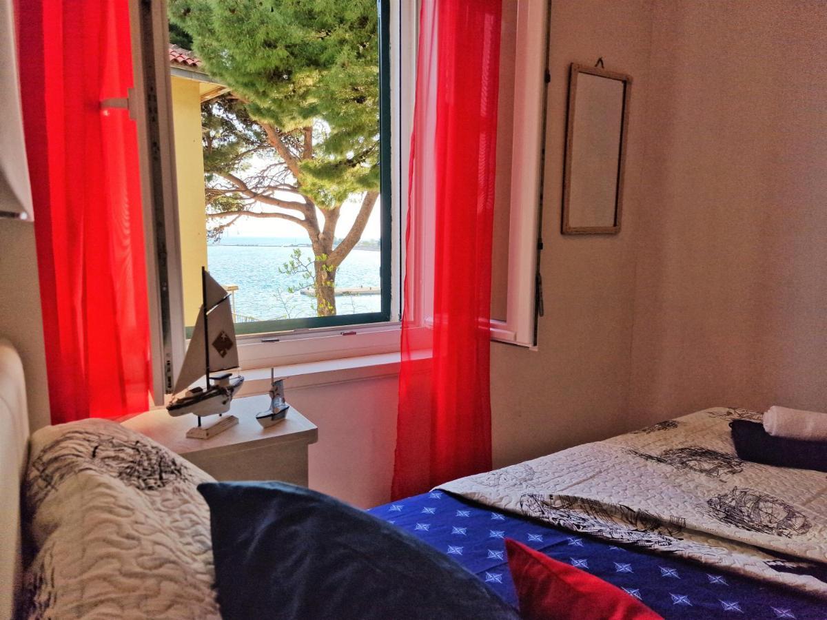 Pirates' Bay Apartment - Omiš Esterno foto