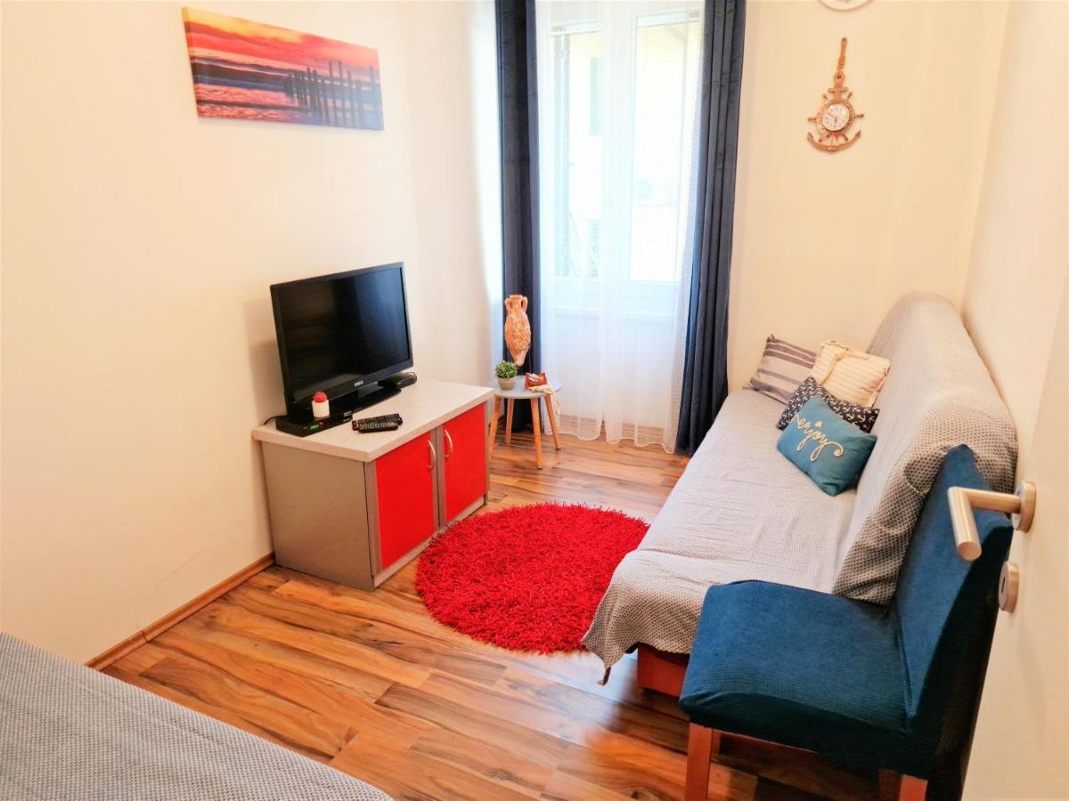 Pirates' Bay Apartment - Omiš Esterno foto